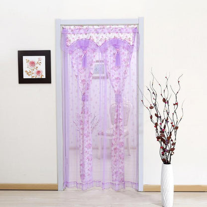 Лепящи се дантелени завеси